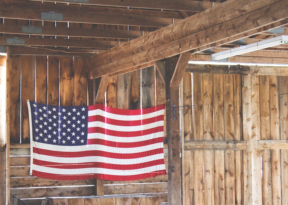 can-i-mount-the-american-flag-against-a-wall